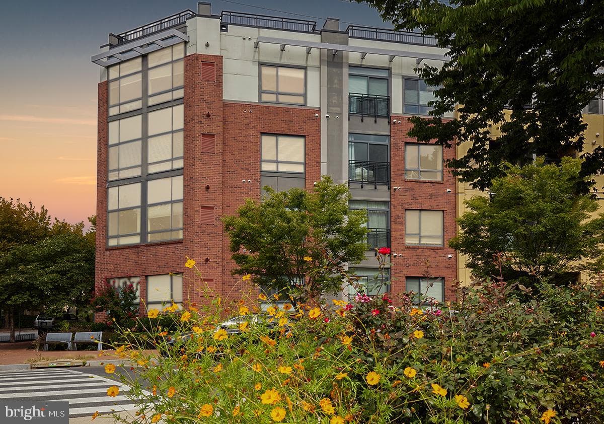 8005 13th Street #104, Silver Spring