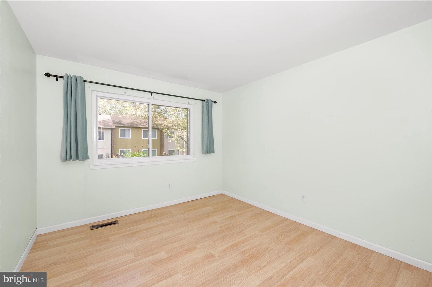 19378 Keymar Way photo 34