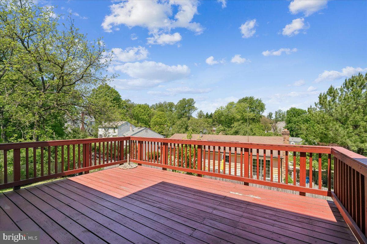 2105 Walking Crest Court photo 22