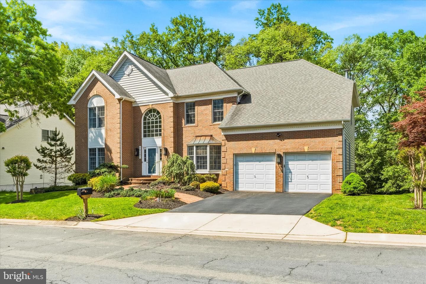 10107 Daphney House Way photo 4
