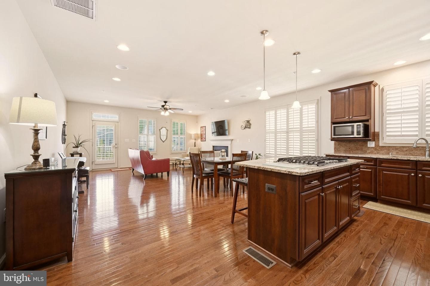 1104 Sweetbay Place photo 8