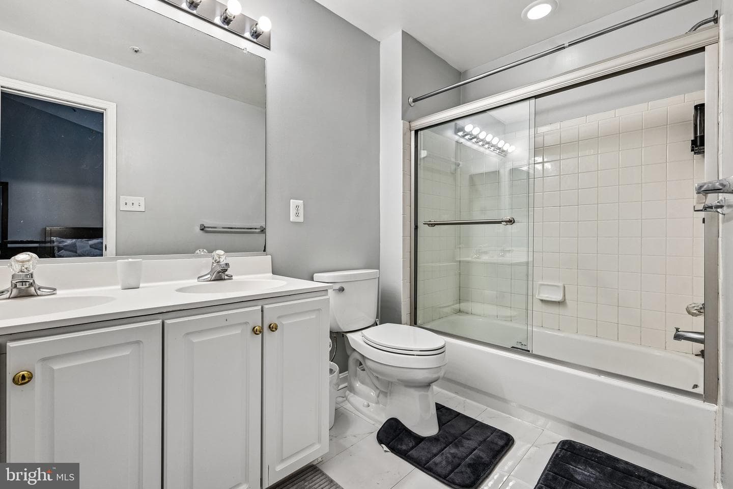 210 Twelve Oaks Drive photo 11