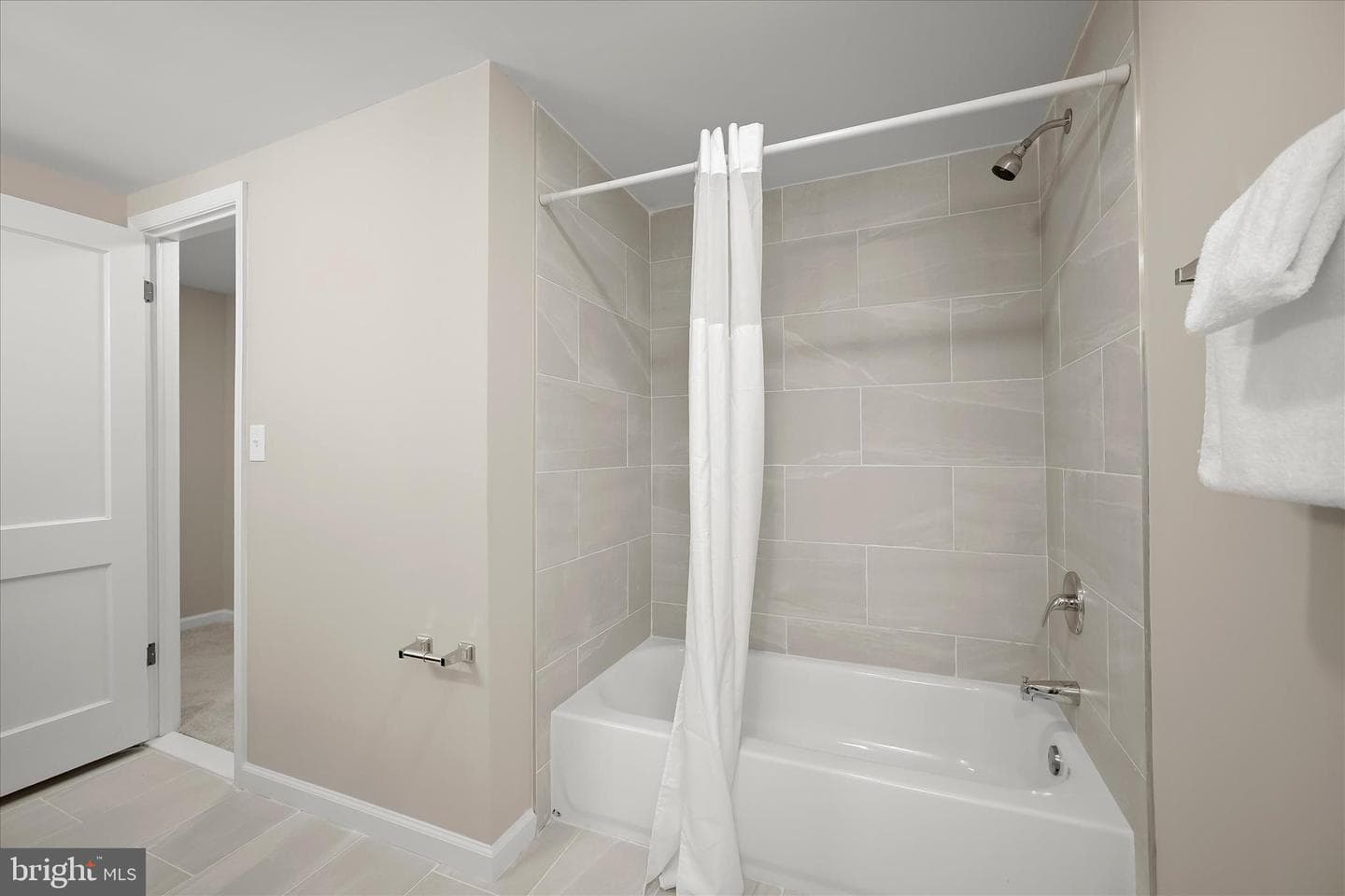10128 Hereford Place photo 37