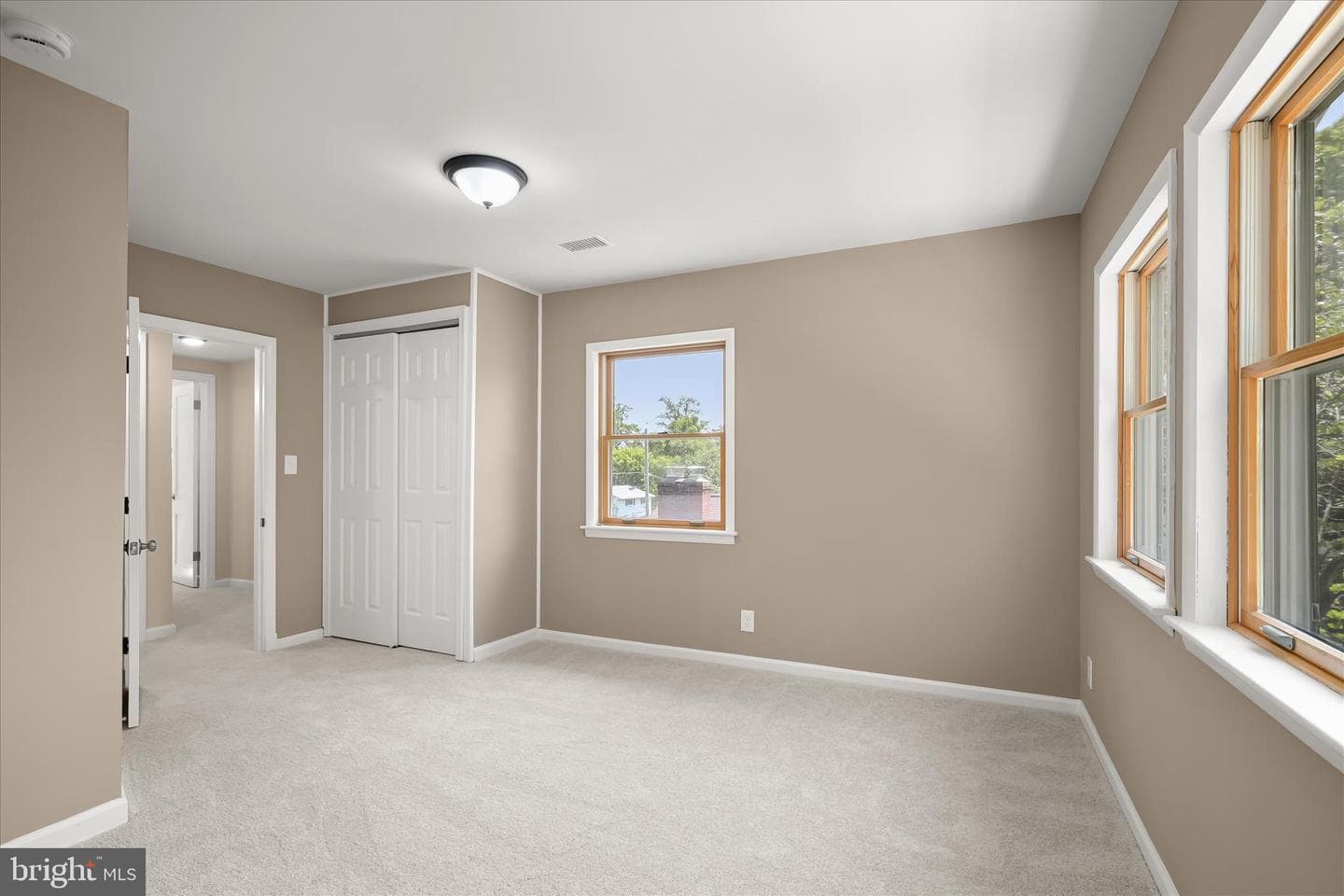 10128 Hereford Place photo 40