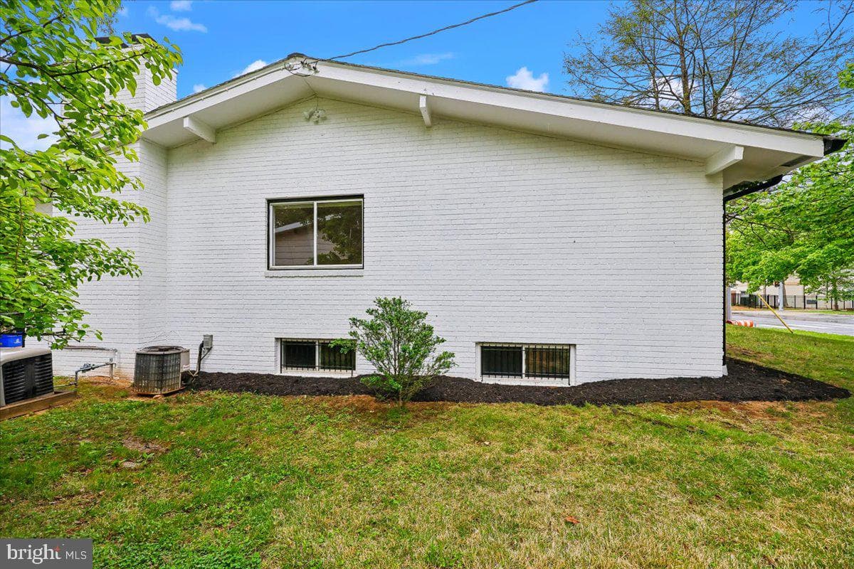 1105 Lamberton Drive photo 56