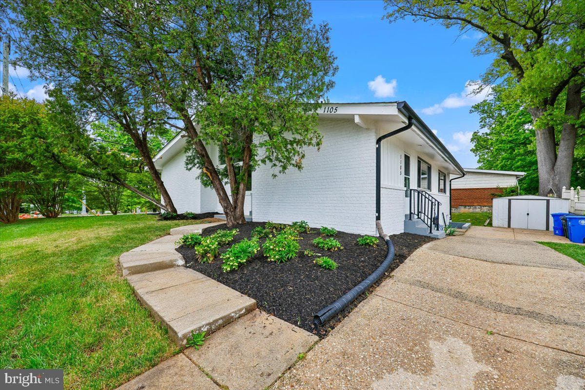 1105 Lamberton Drive photo 61
