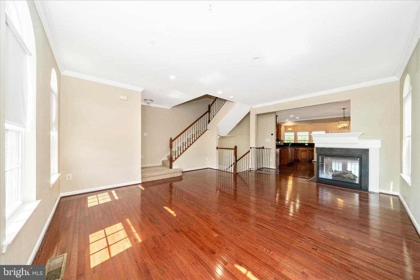 3827 Cullingworth Road photo 5