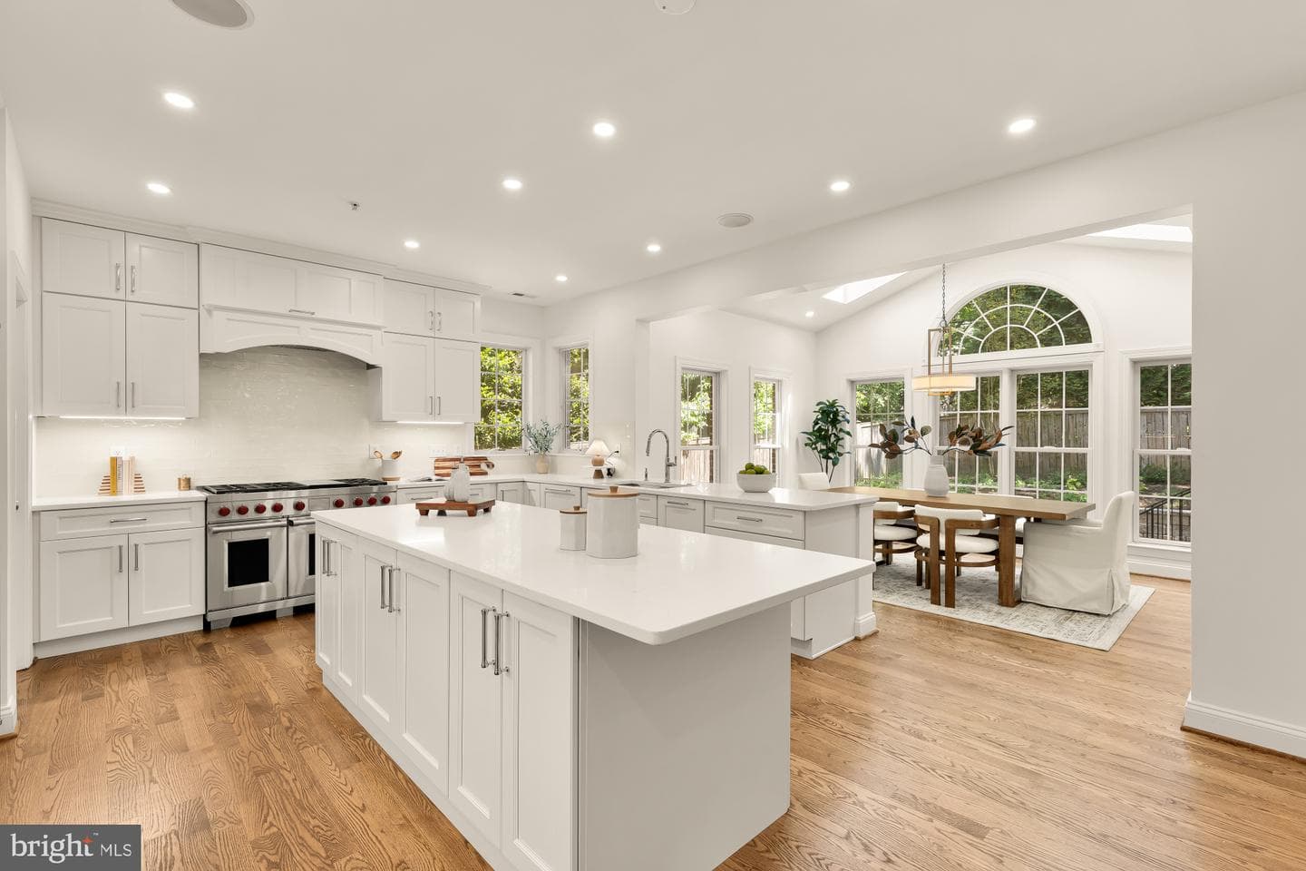 5501 Montgomery Street photo 11