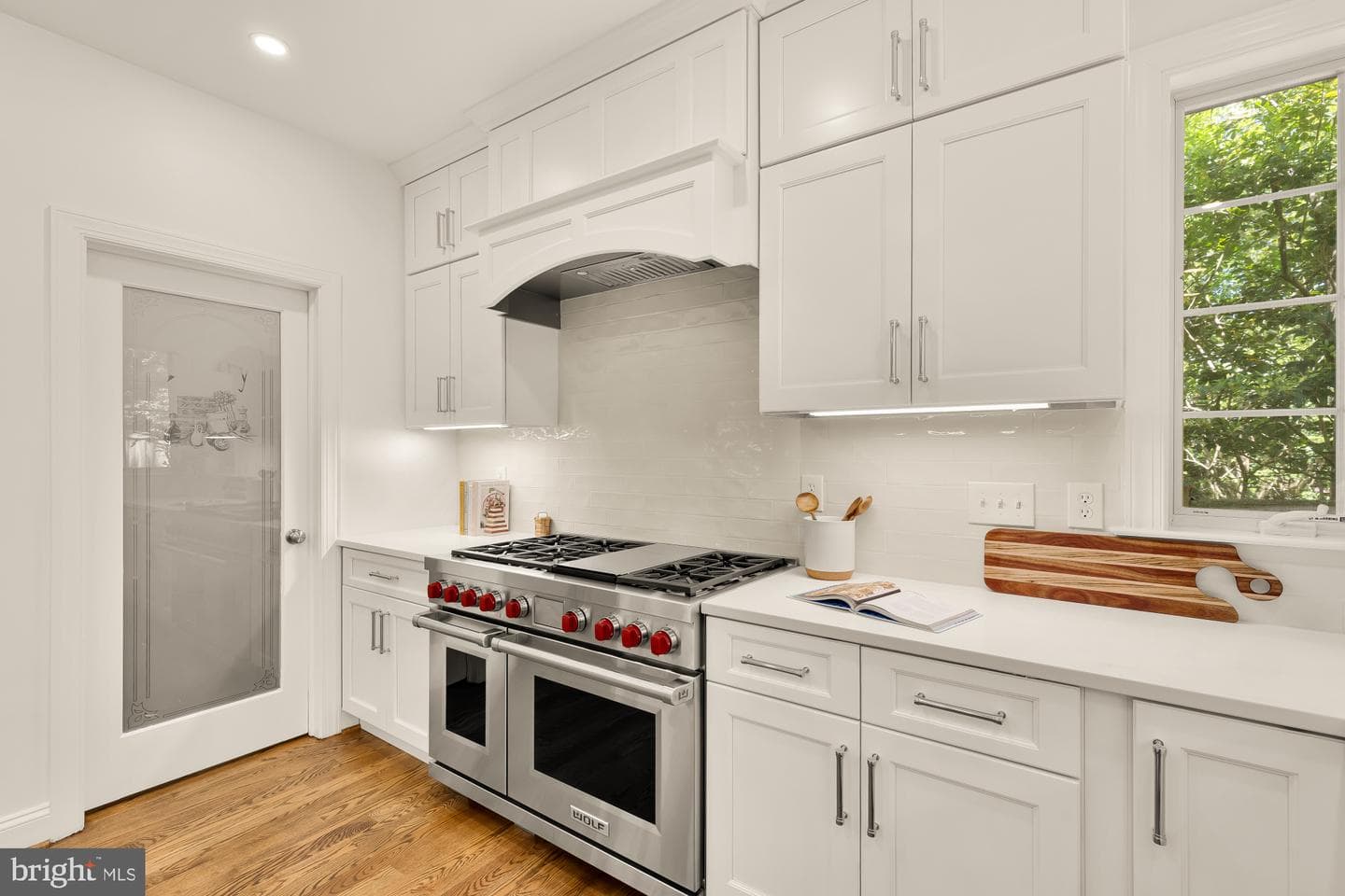 5501 Montgomery Street photo 12