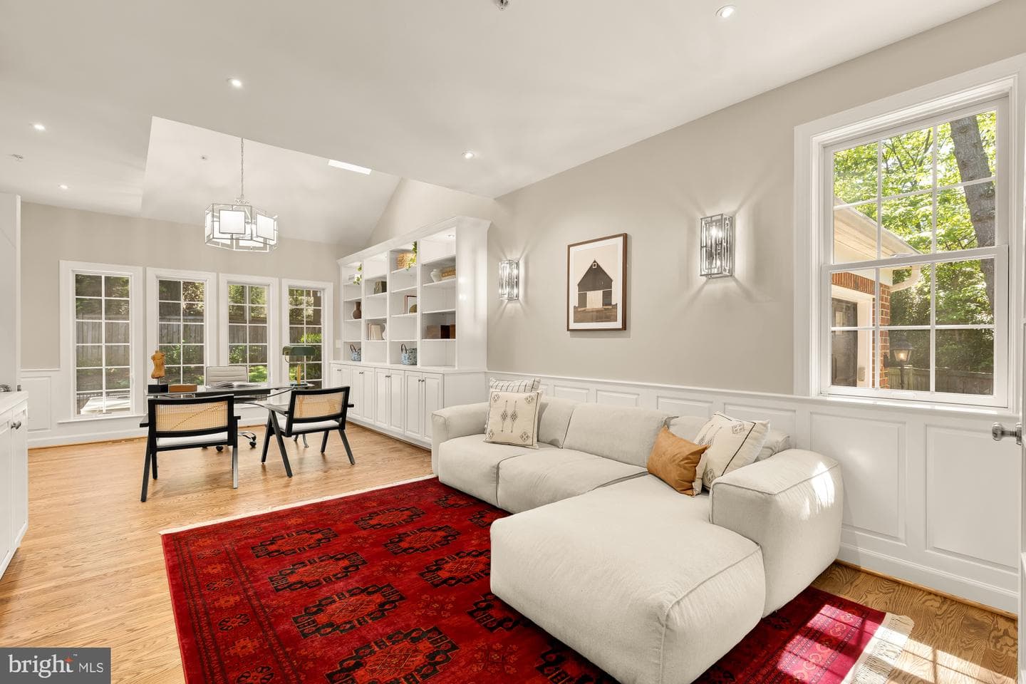 5501 Montgomery Street photo 5