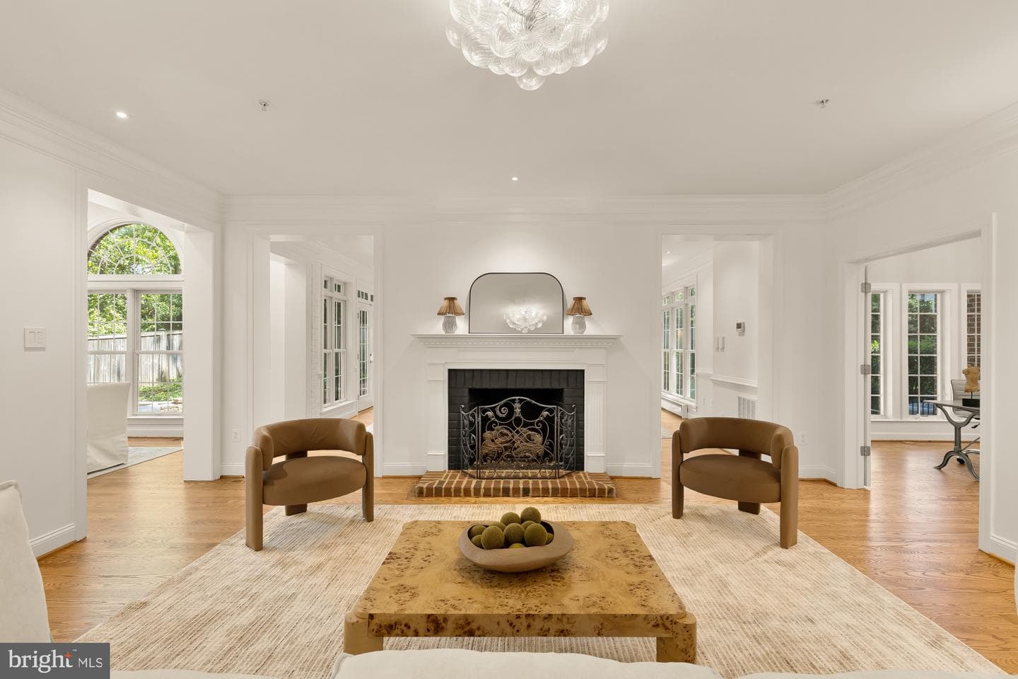 5501 Montgomery Street photo 7