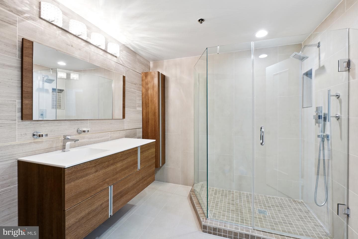 5802 Nicholson Lane #2-607 photo 14