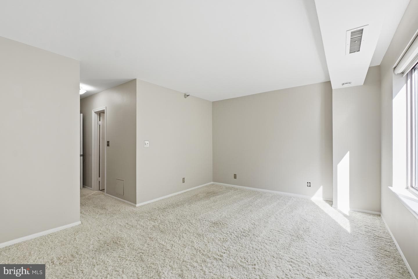5802 Nicholson Lane #2-607 photo 17