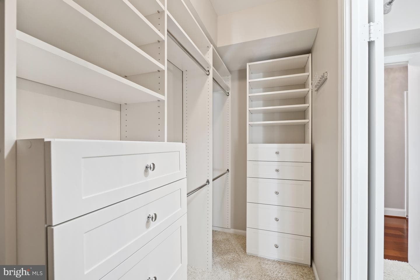 5802 Nicholson Lane #2-607 photo 18