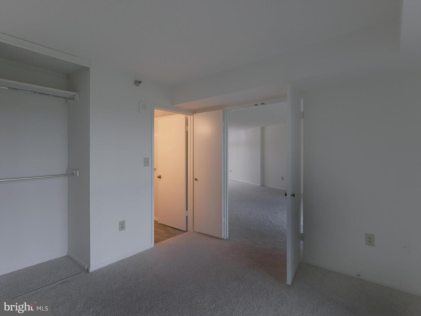15115 Interlachen Drive #3-1012 photo 20