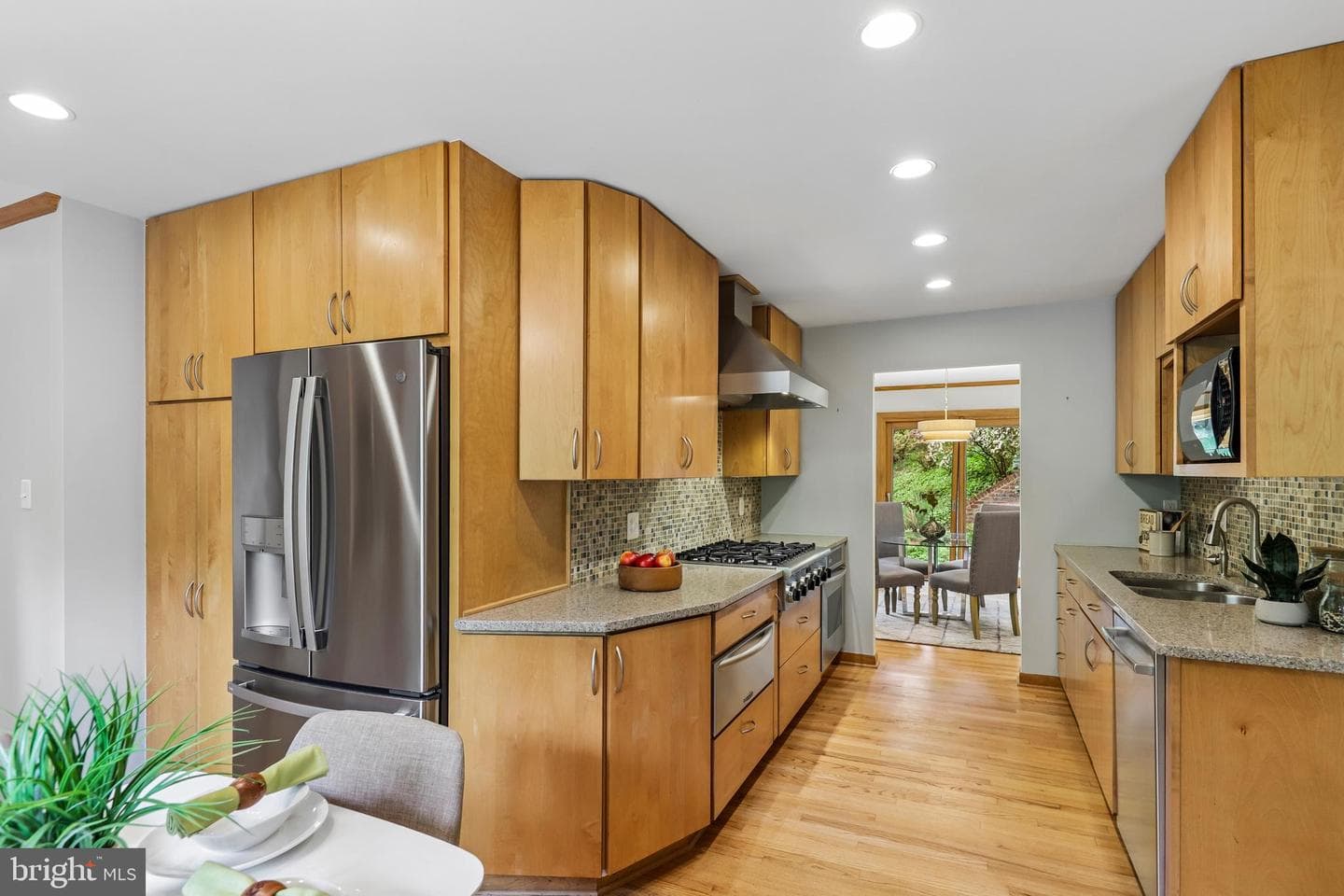 3512 Woodbine Street photo 20