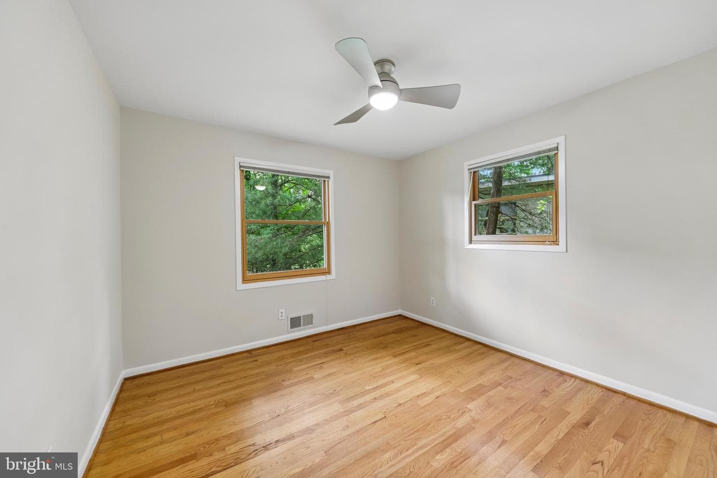 3512 Woodbine Street photo 53