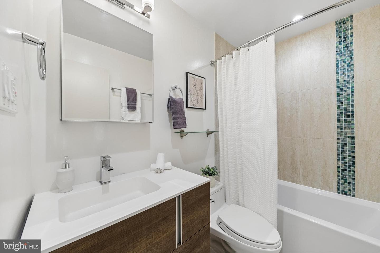 3512 Woodbine Street photo 57