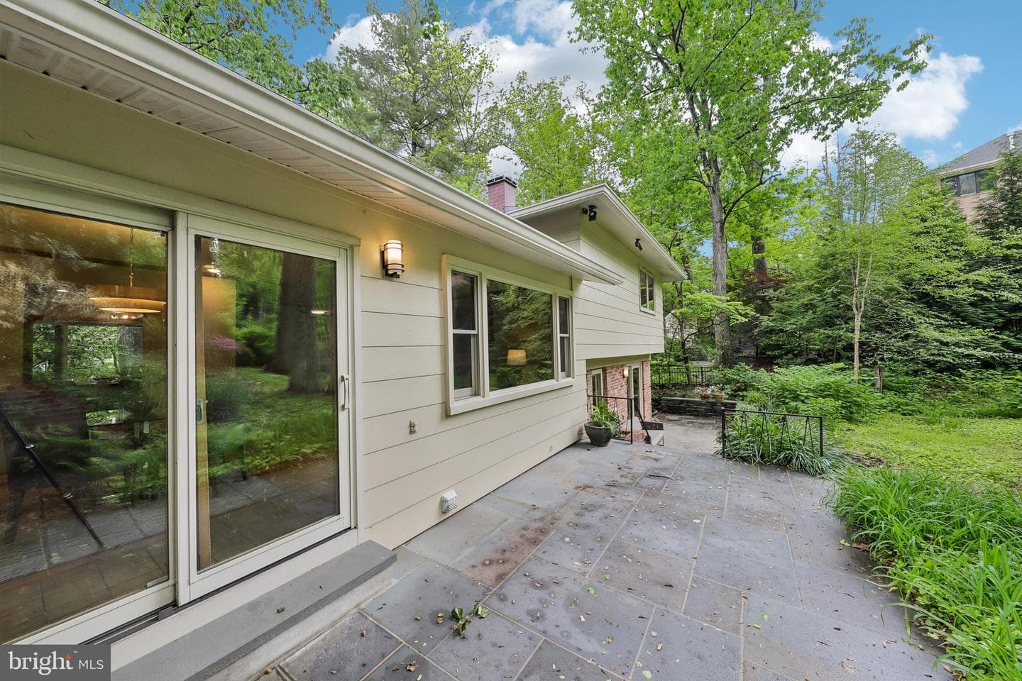 3512 Woodbine Street photo 66