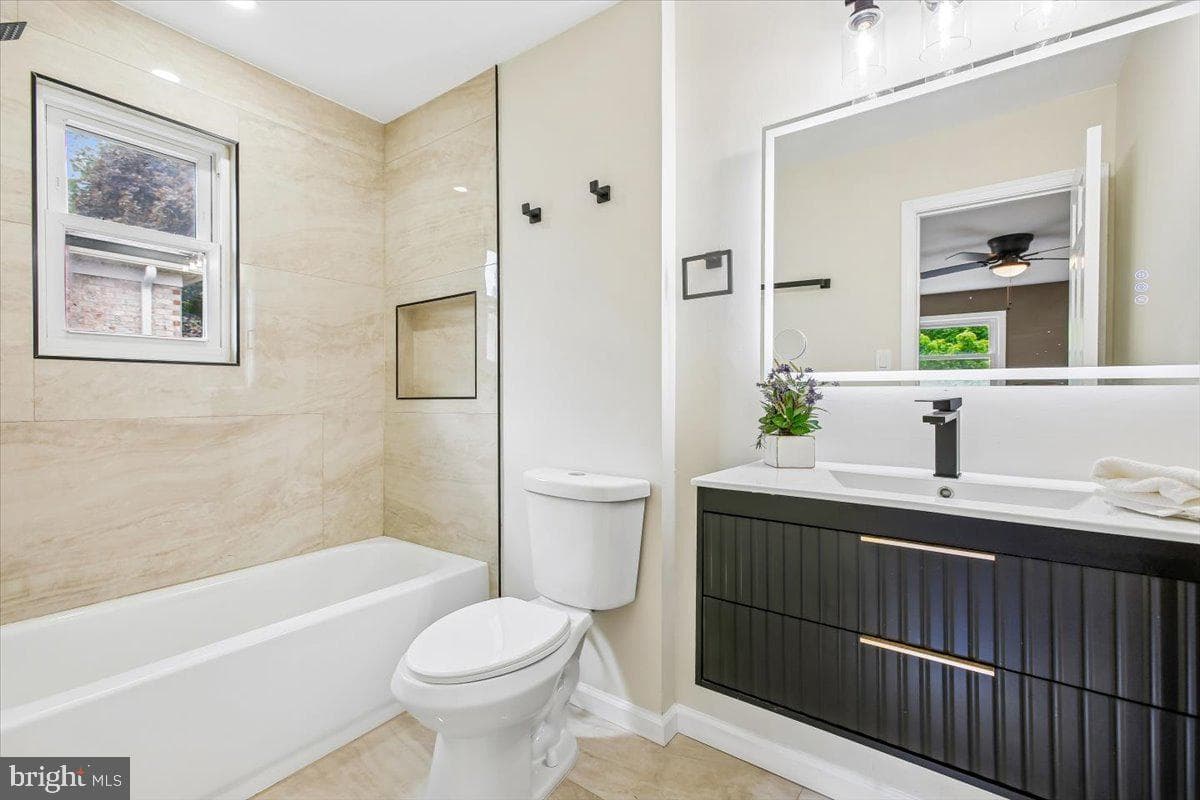 1705 Crestview photo 21