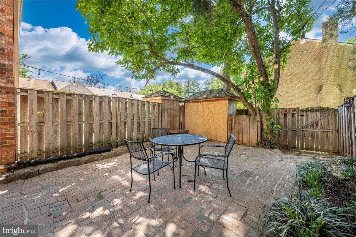 36 Castle Court photo 33