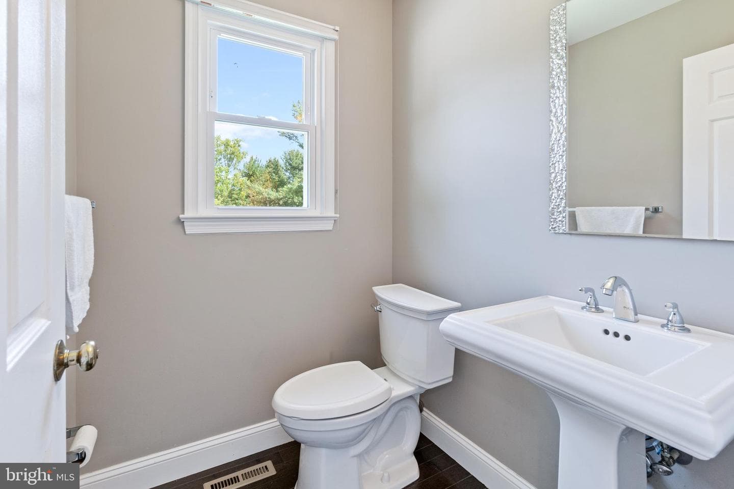 20809 Merle Drive photo 25