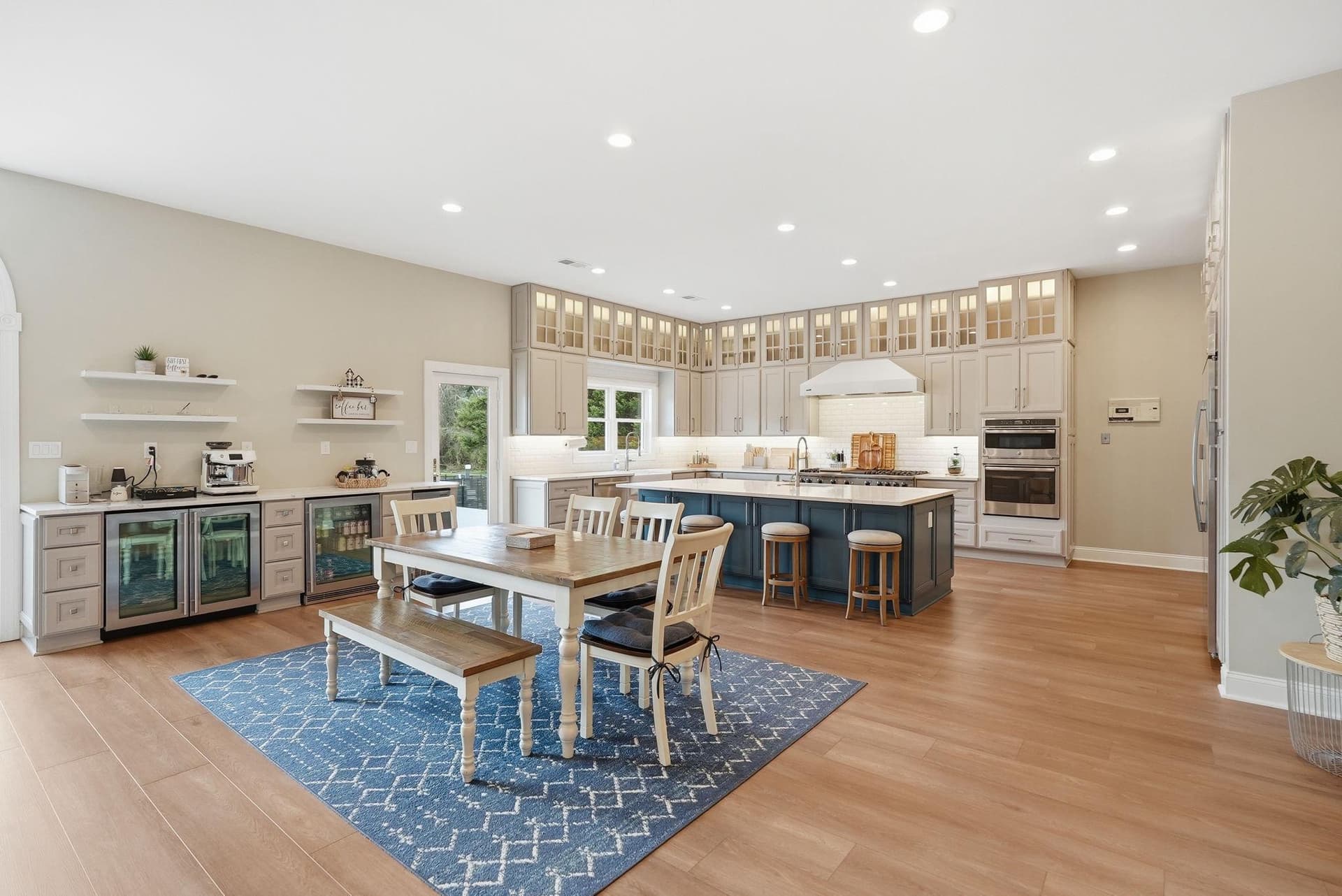 13516 Travilah Road photo 25