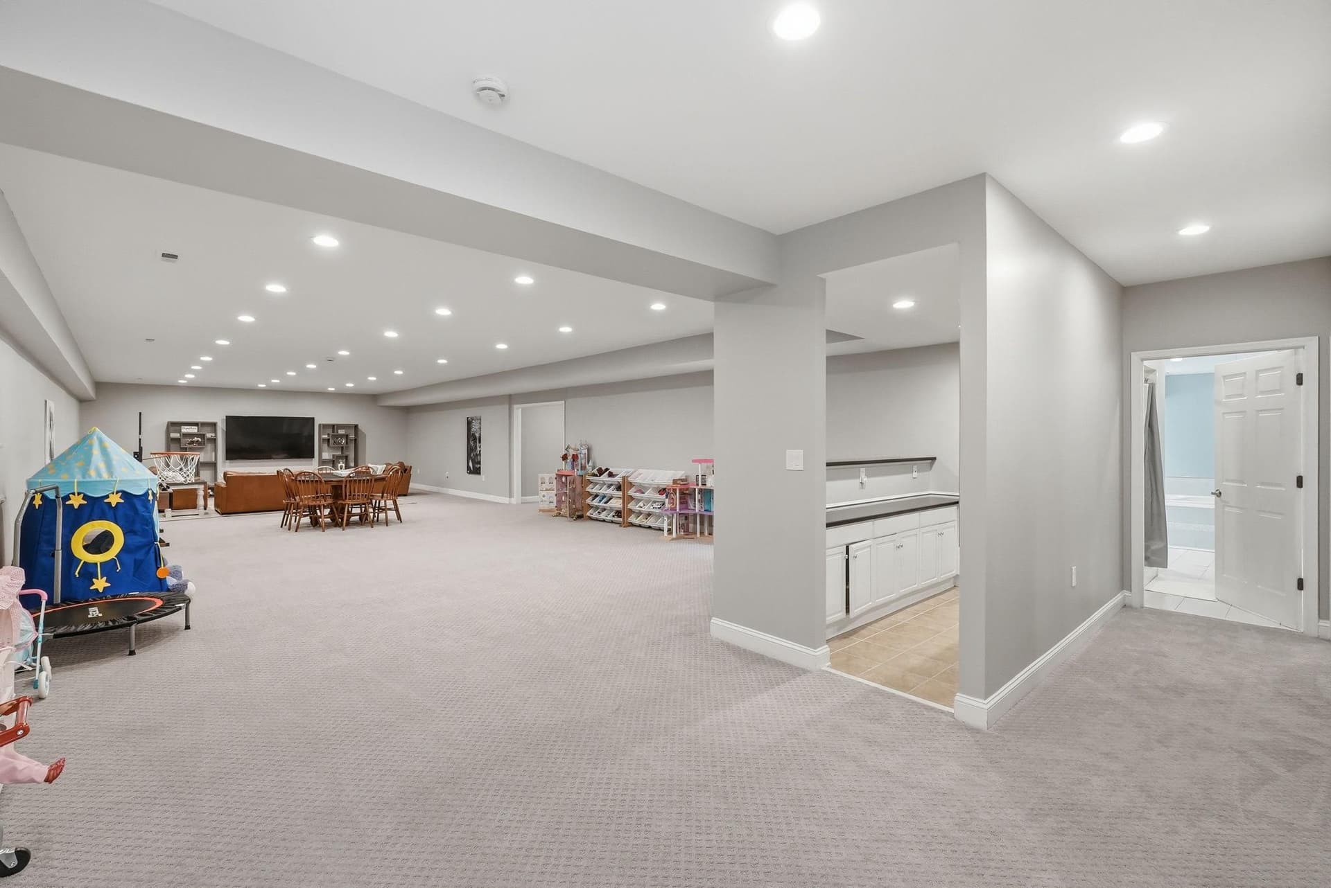 13516 Travilah Road photo 56