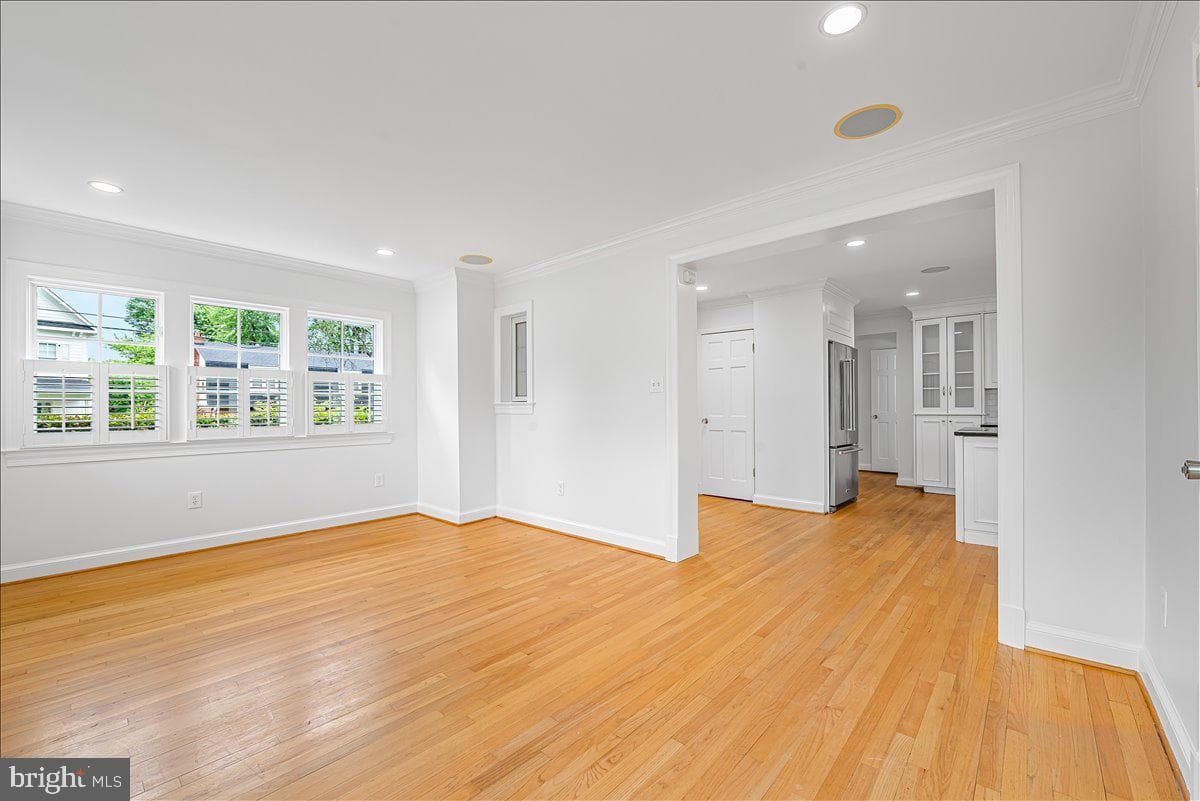 4506 Everett Street photo 27