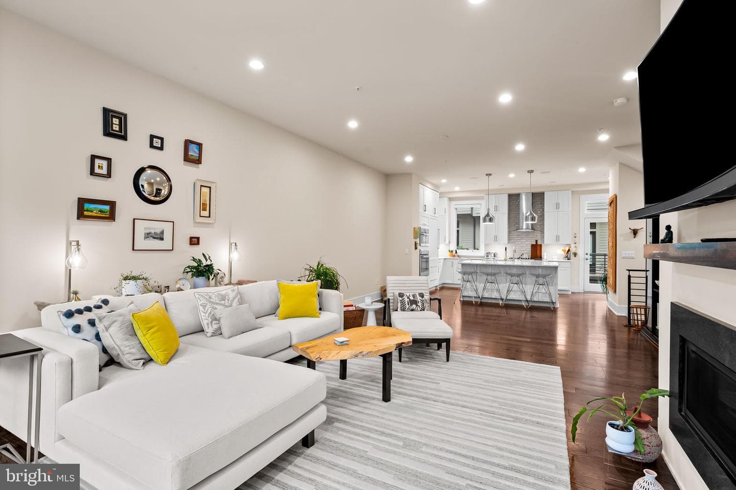 151 Winsome Circle photo 21