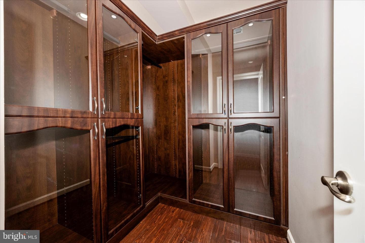 100 Castle Oak Court photo 35
