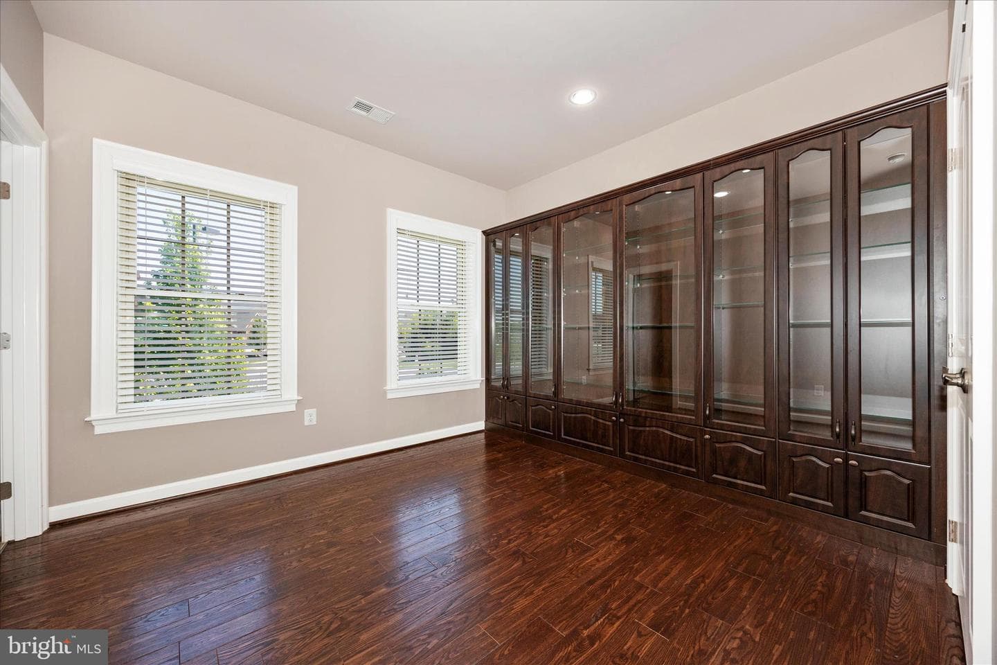 100 Castle Oak Court photo 42