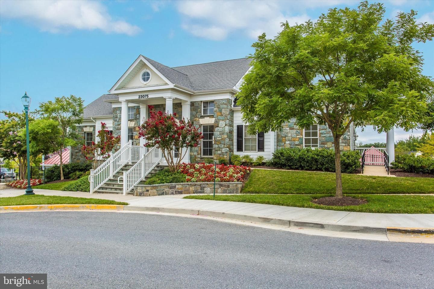 100 Castle Oak Court photo 75