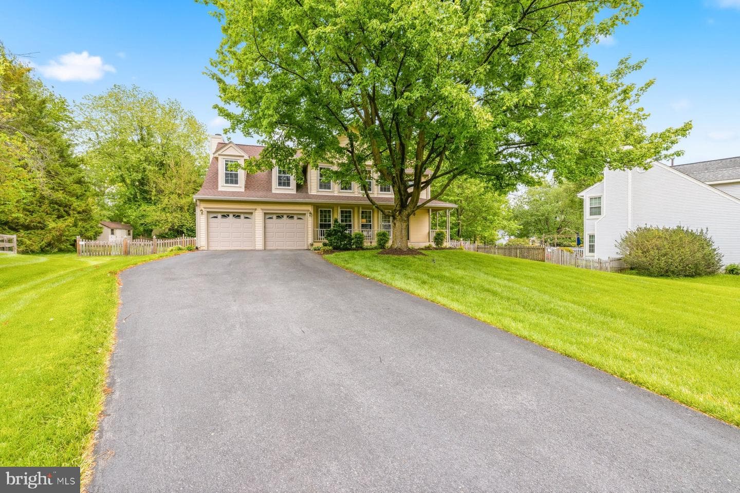 17709 Crystal Spring Terrace photo 2