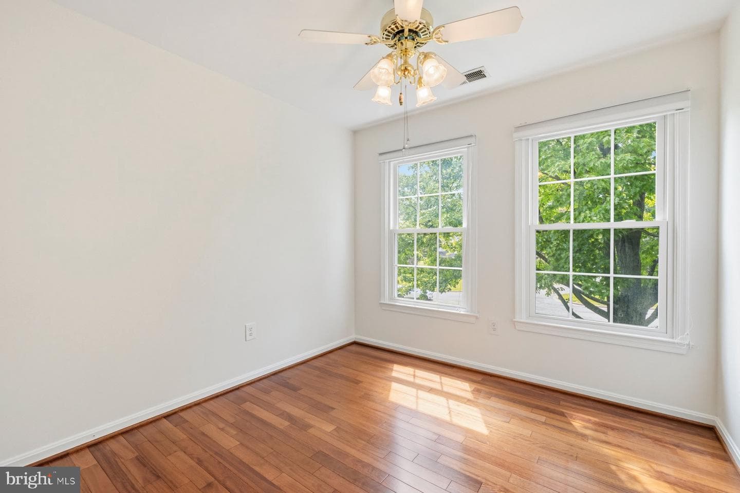 17709 Crystal Spring Terrace photo 25