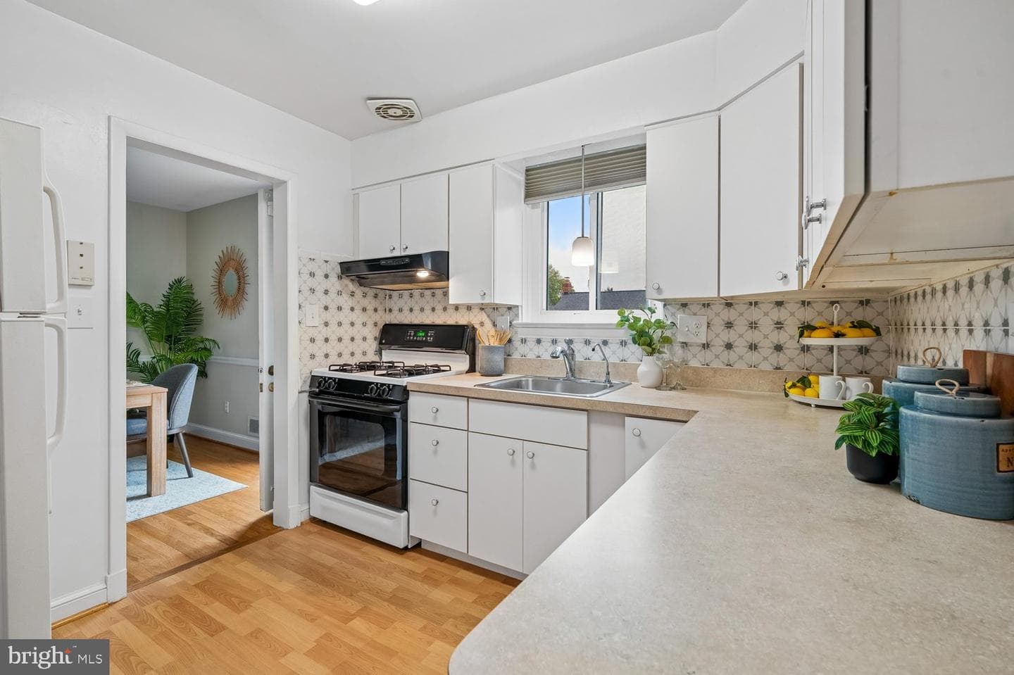 10015 Grayson Avenue photo 14