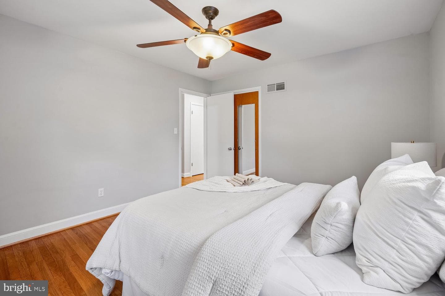 10015 Grayson Avenue photo 20