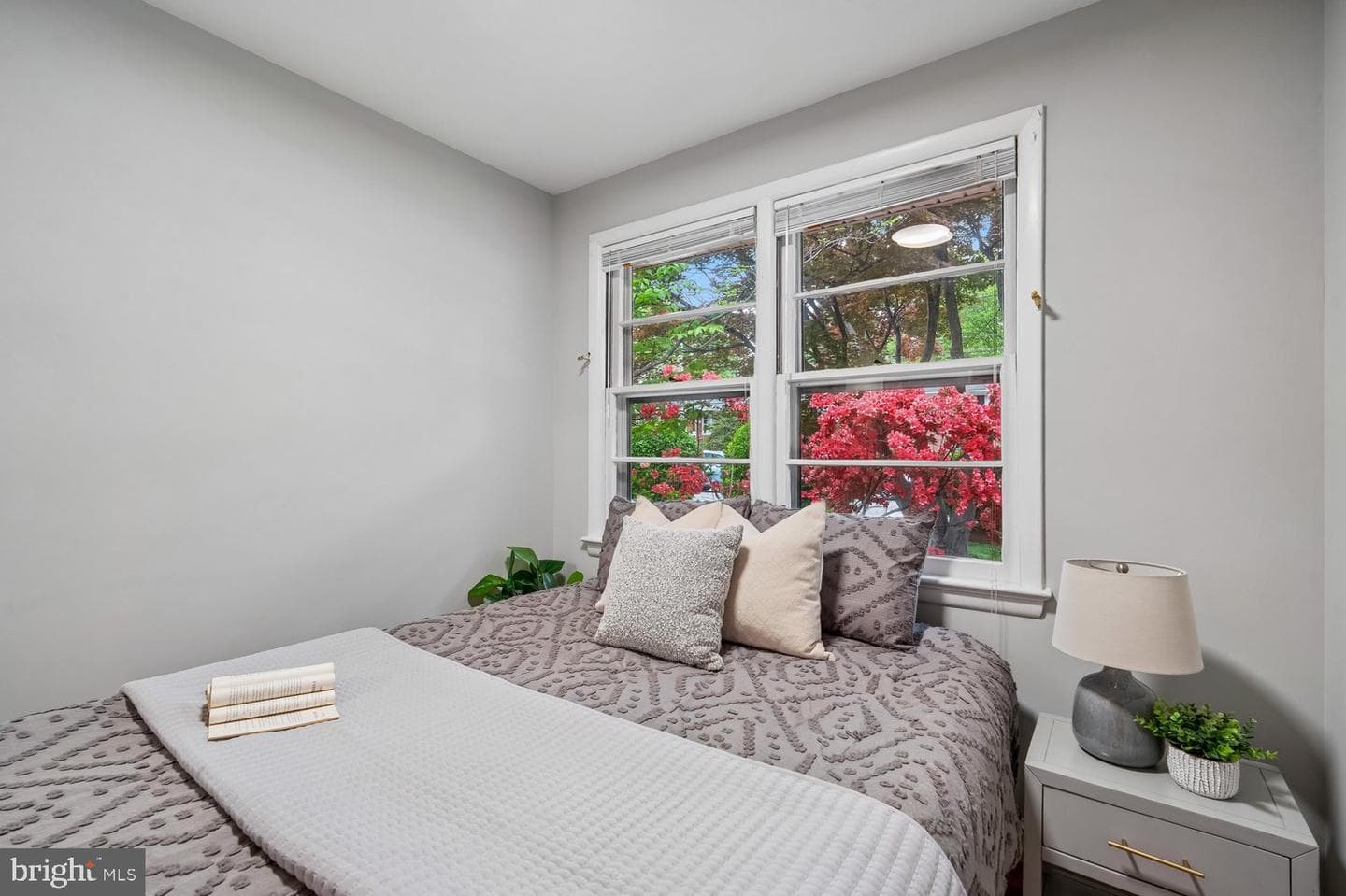 10015 Grayson Avenue photo 27
