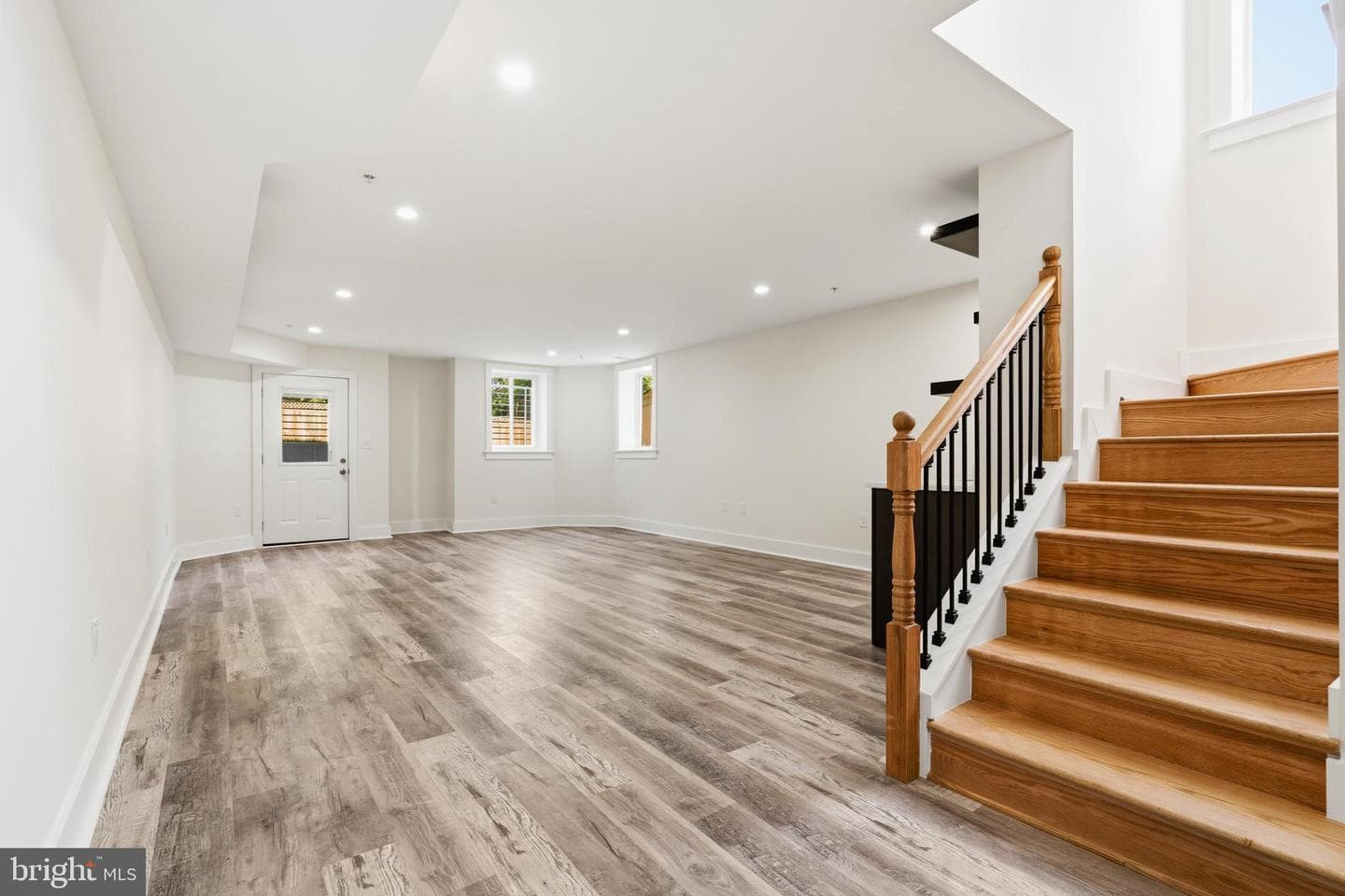 512 Bickford Avenue photo 48