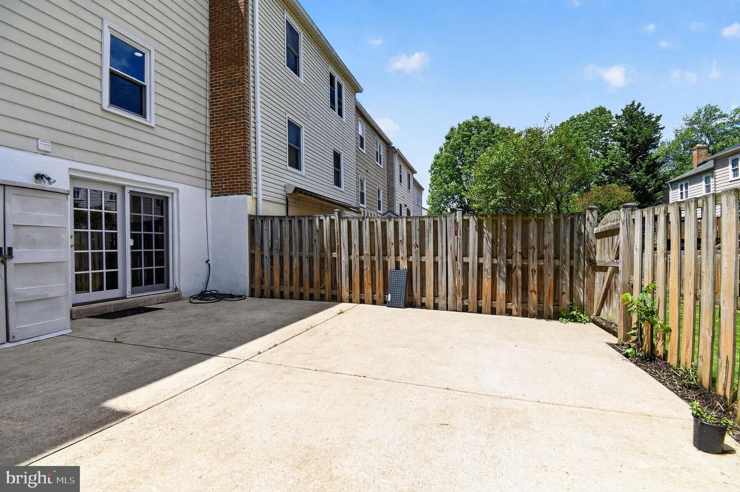 220 Pender Place photo 8