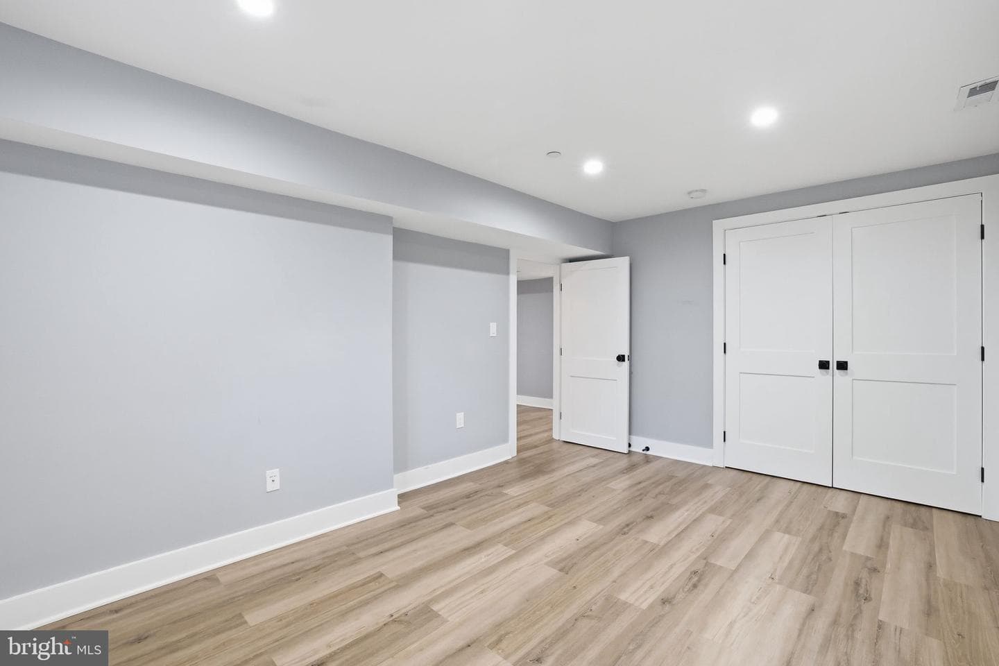 7121 W Greenvale Parkway photo 58