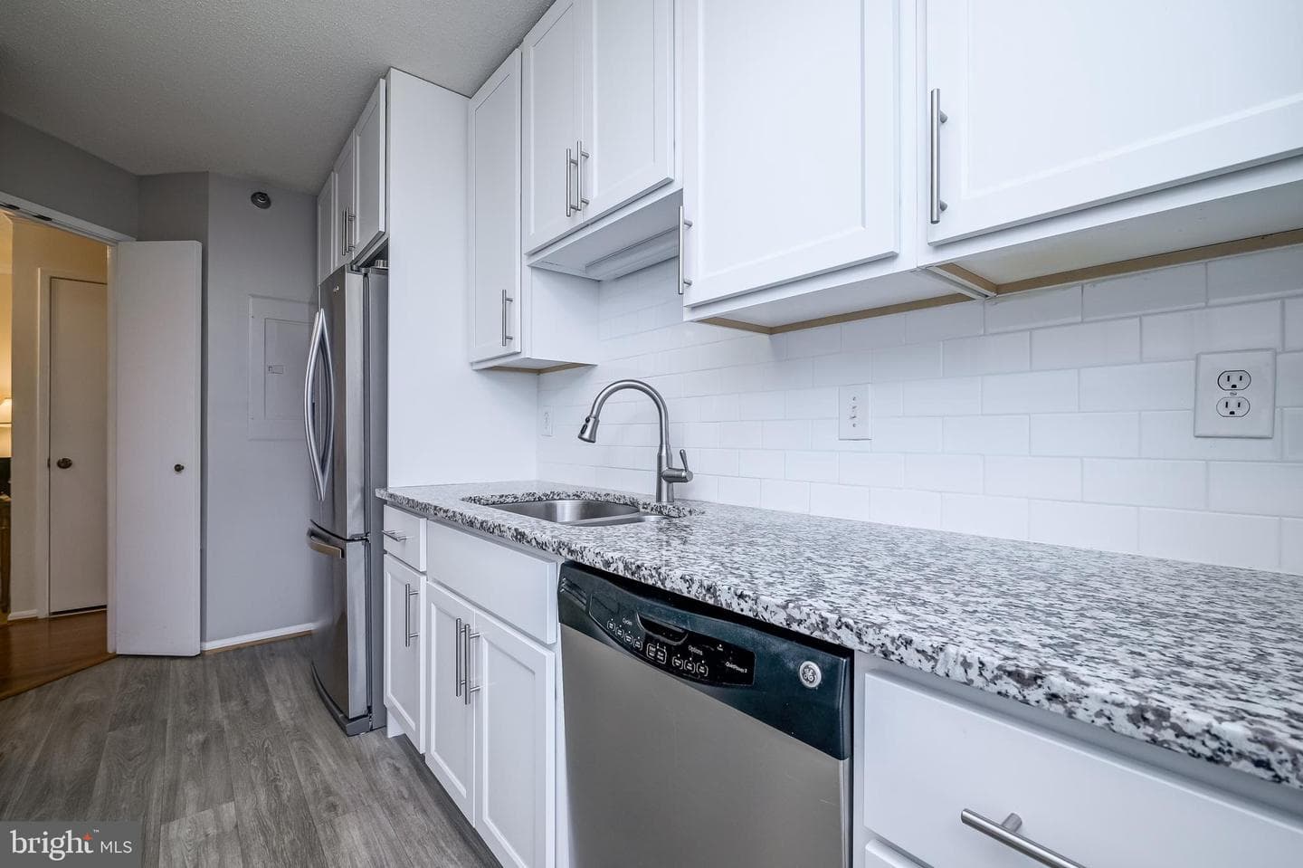 15100 Interlachen Drive #4-521 photo 20
