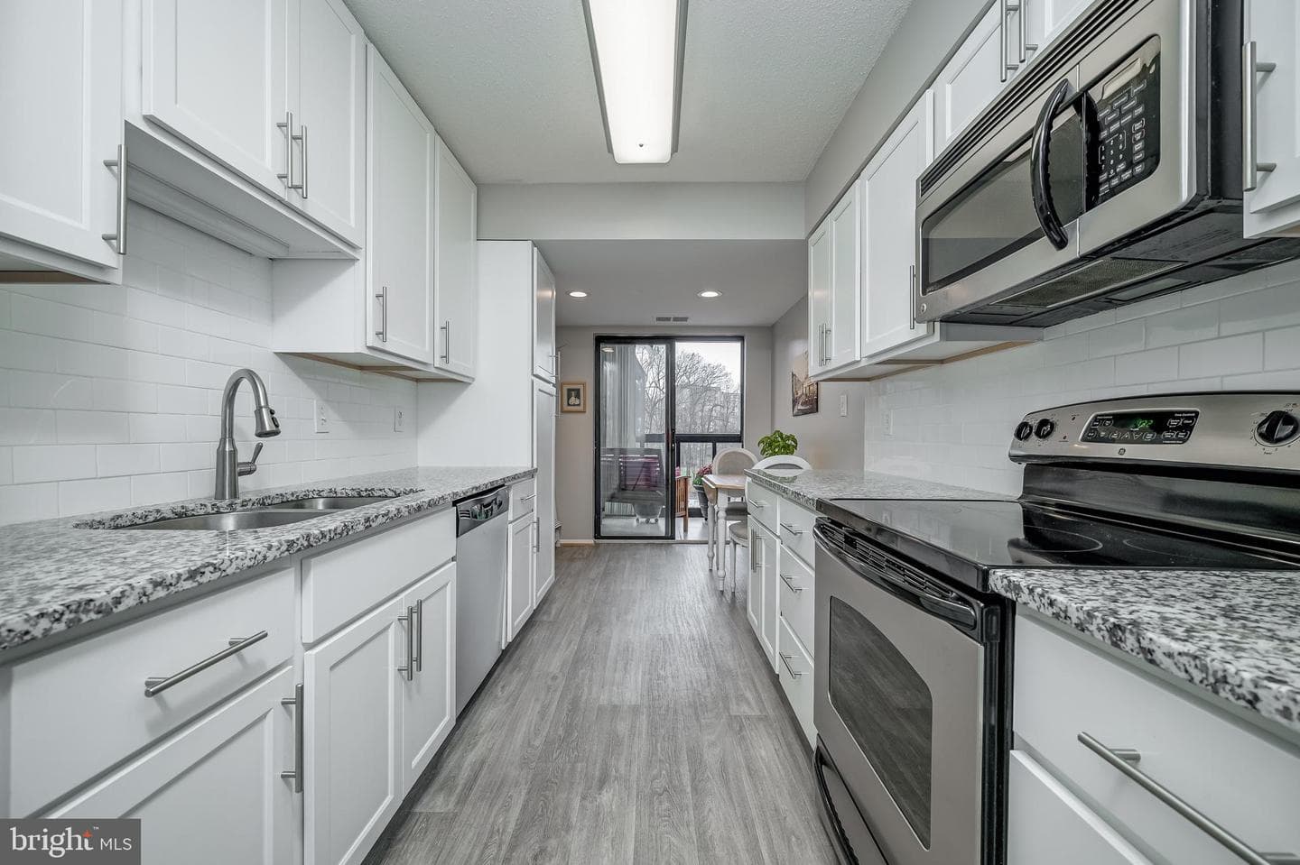 15100 Interlachen Drive #4-521 photo 22