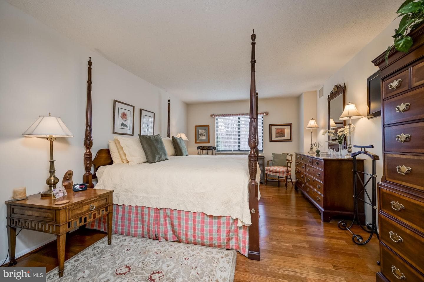 15100 Interlachen Drive #4-521 photo 29