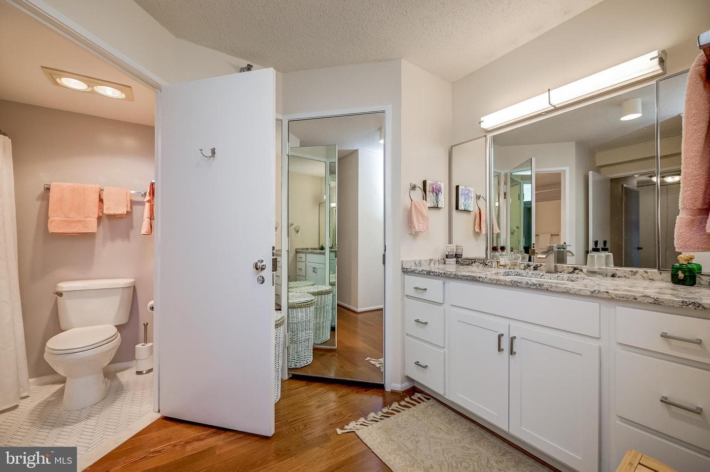 15100 Interlachen Drive #4-521 photo 32