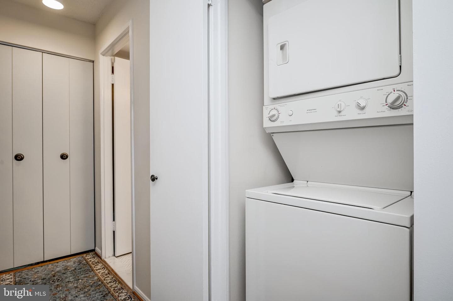 15100 Interlachen Drive #4-521 photo 38