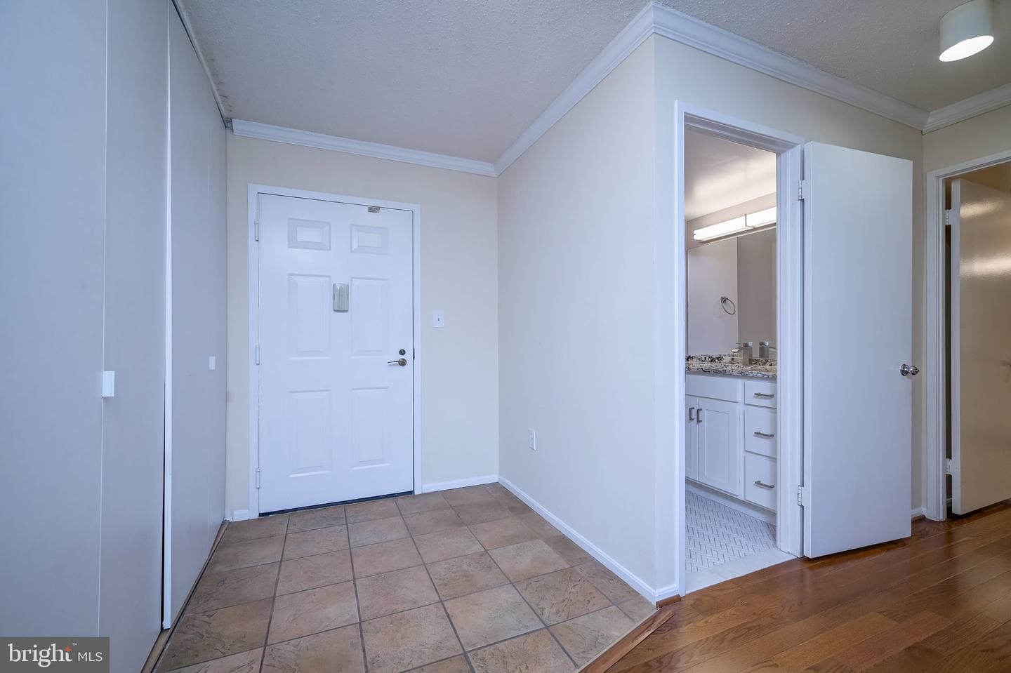 15100 Interlachen Drive #4-521 photo 47