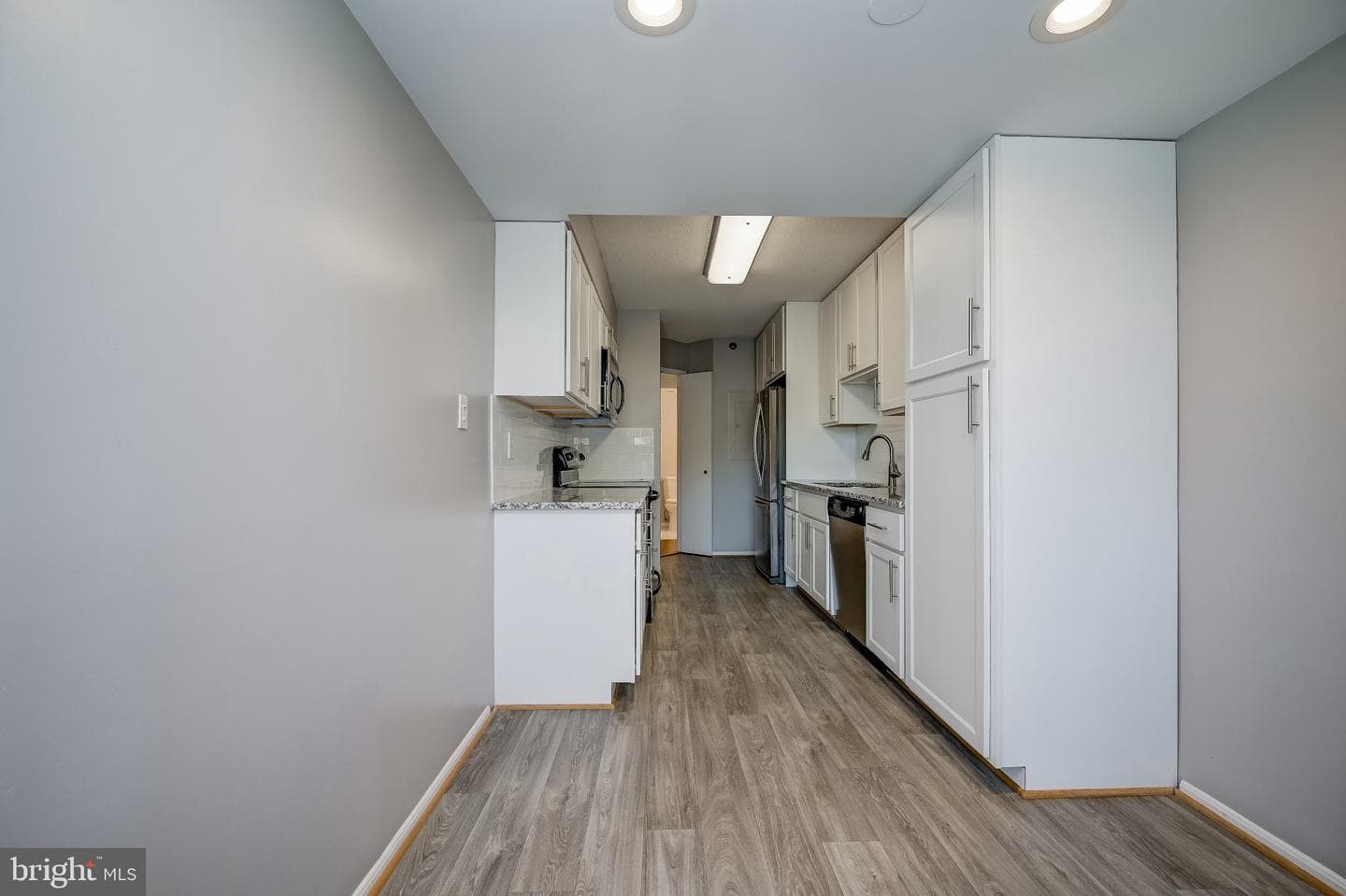15100 Interlachen Drive #4-521 photo 58