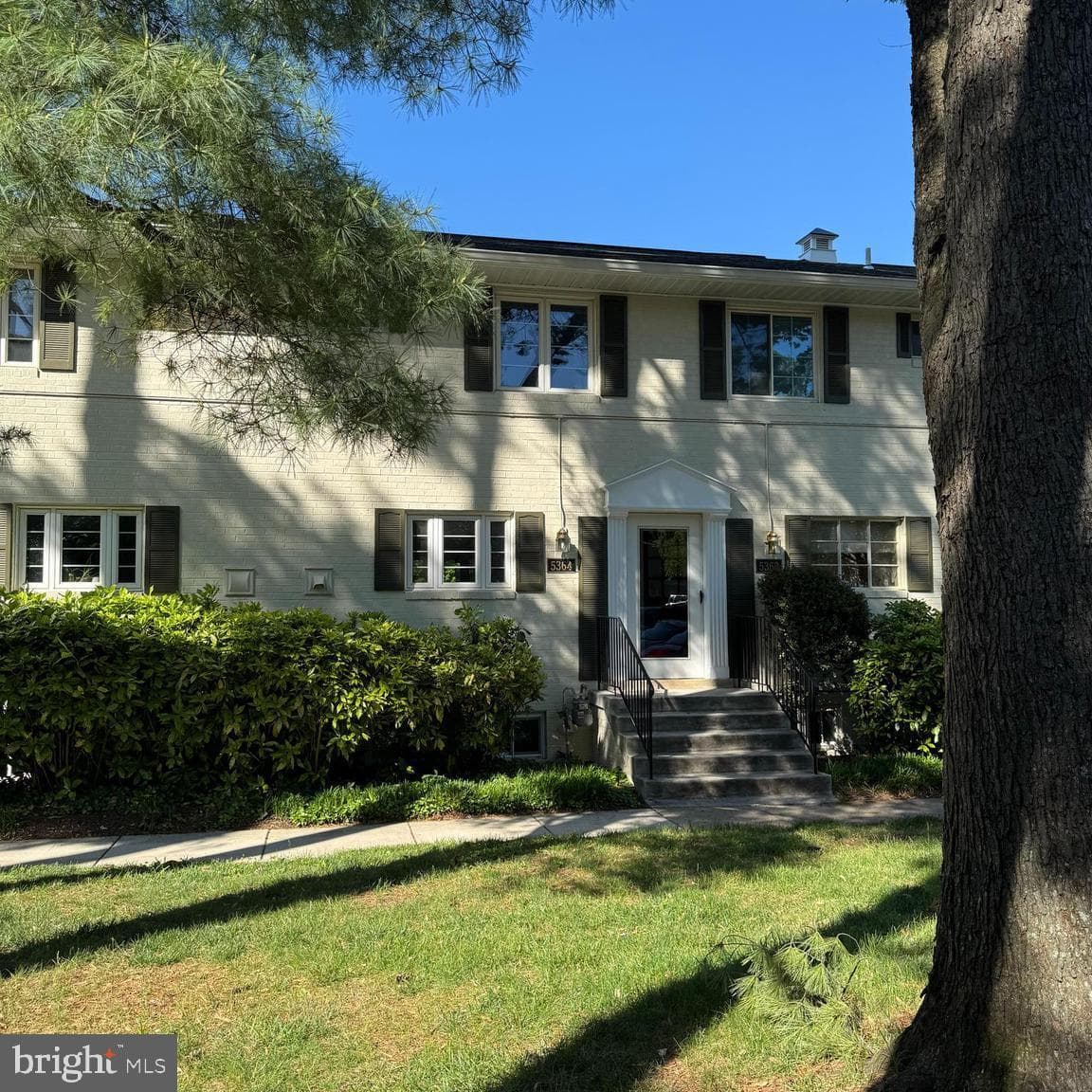 5364 Pooks Hill Road photo 1