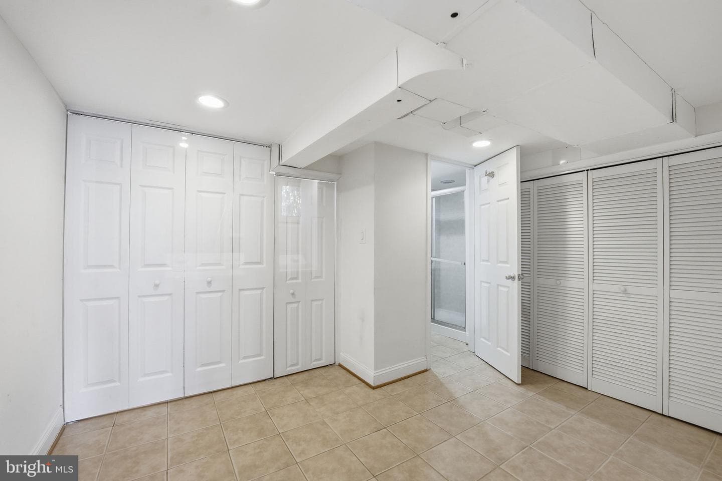 5364 Pooks Hill Road photo 24